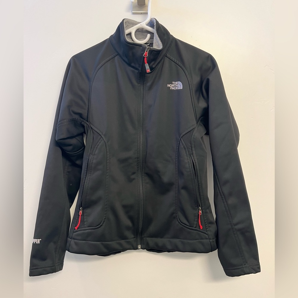 The North Face Women’s Medium Windstopper series jacket - black